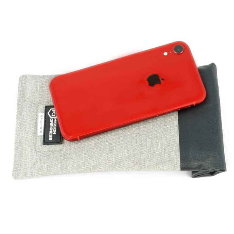 Екрануючий чохол Mission Darkness Dry Shield Faraday Sleeve для ноутбука